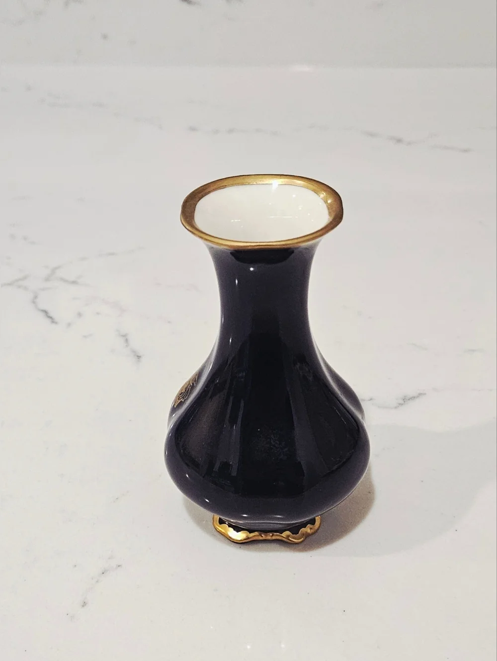 Vintage Lindner Kueps Bavaria Echt Cobalt Blue & Gold Vase German Numbered Piece